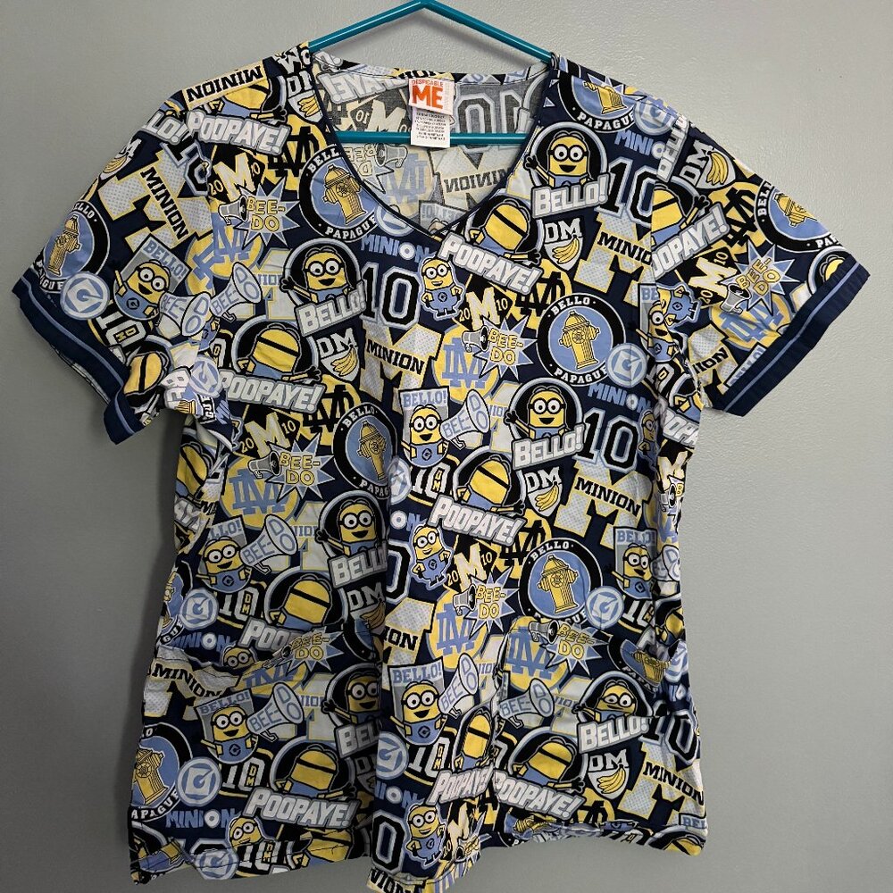 Despicable Me Minions Scrub Top XL